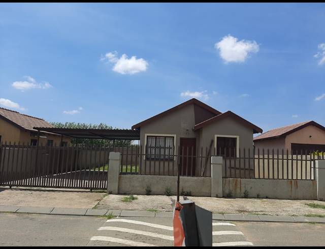 2 BEDROOM HOUSE FOR SALE IN PAYNEVILLE